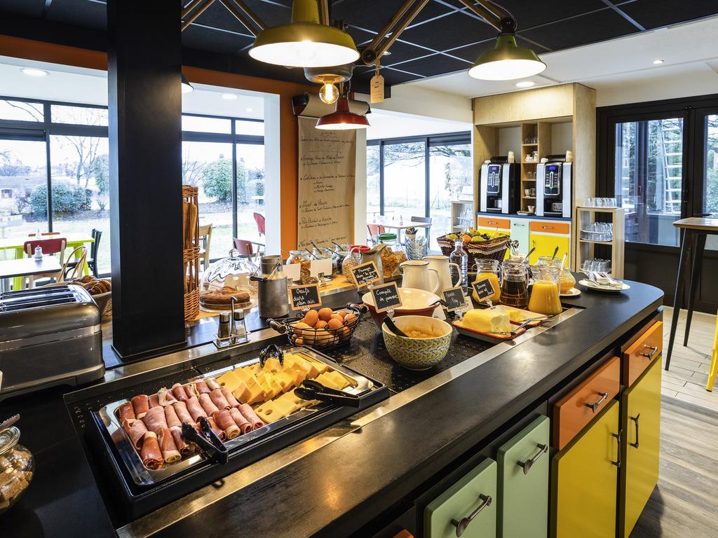 Greet Hotel Angouleme Saint-Yrieix-sur-Charente Екстериор снимка